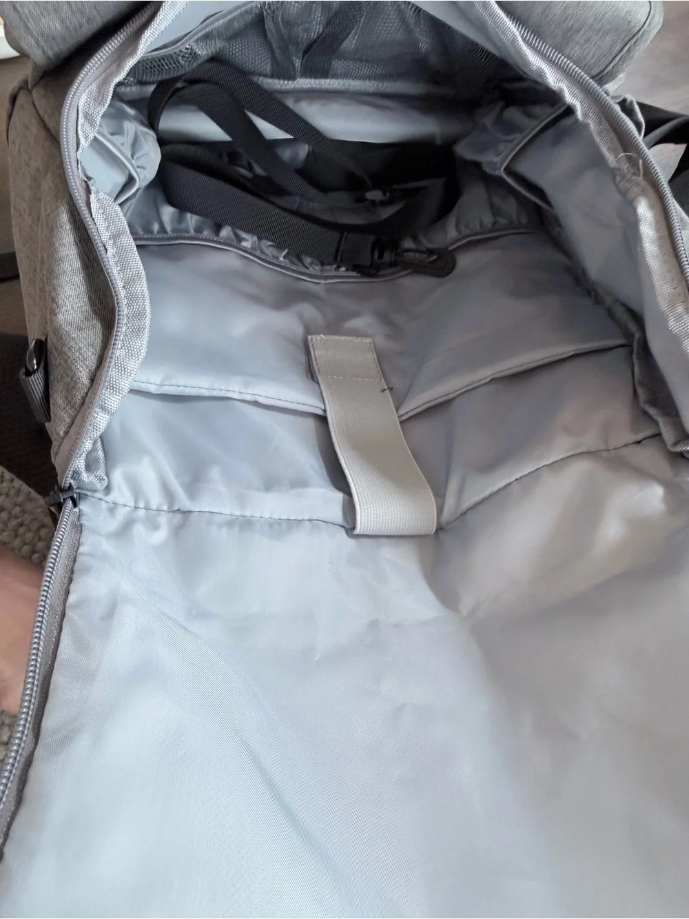 BRAND NEW Gray Men's Casual Backpack - Gray Travel Daypack